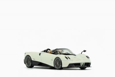 Pagani Huayra Roadster Pearl White 1:43 by Almost Real