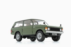 Land Rover Range Rover 1970 Green 1:18 by Almost Real