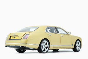 Bentley Mulsanne Speed 2017 Julep / Yellow 1:18 by Almost Real