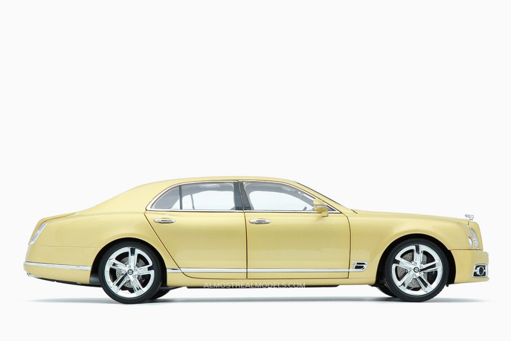 Bentley Mulsanne Speed 2017 Julep / Yellow 1:18 by Almost Real