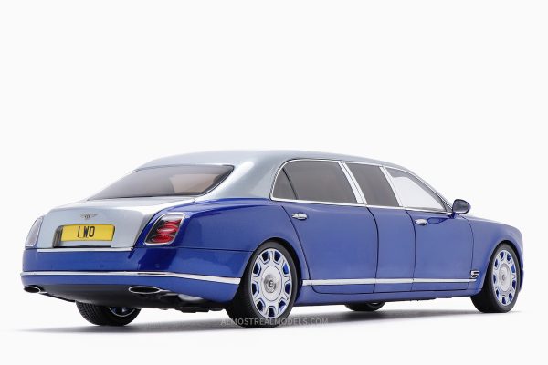 Bentley Mulsanne Grand Limousine Silver Frost Moroccan Blue 1:18 by Almost Real