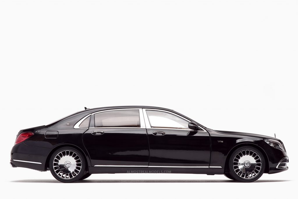 Mercedes - Maybach S-Class 2019 Obsidian Black 1:18 by Almost Real