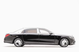 Mercedes - Maybach S-Class 2019 Obsidian Black/Iridium Silver 1:18 by Almost Real