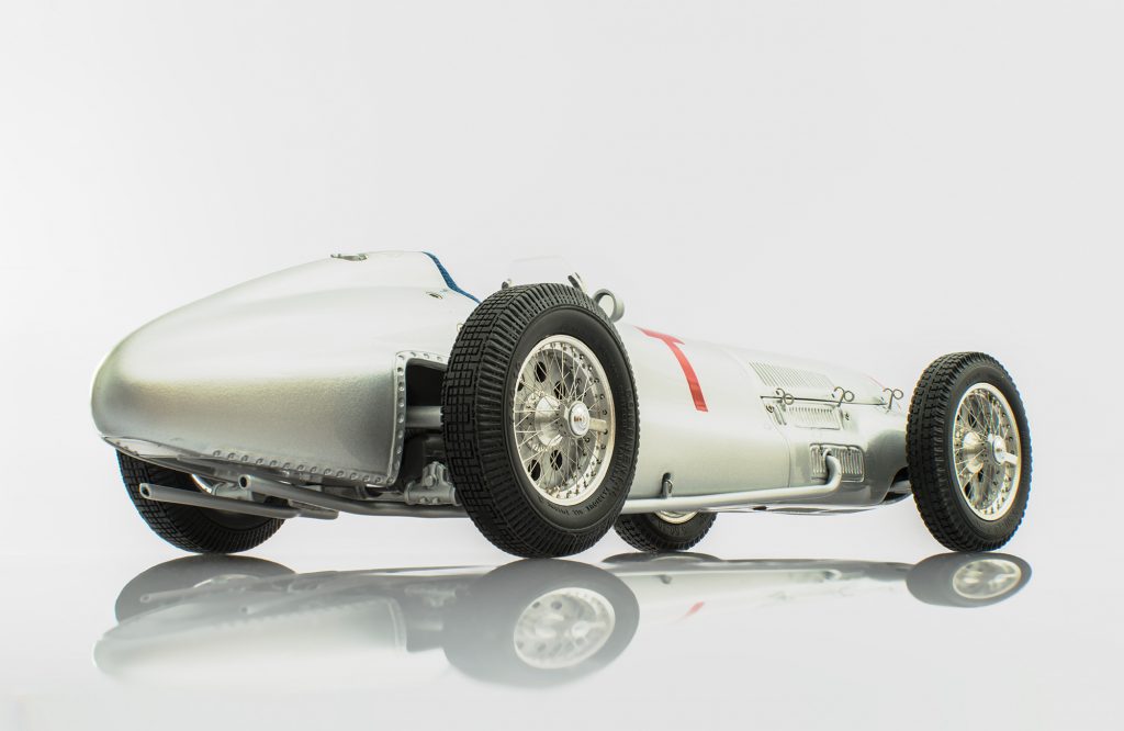 Mercedes-Benz W154, GP France, 1938 1:18 by CMC