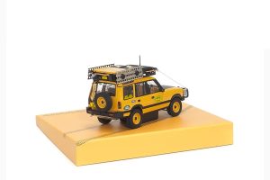 Land Rover Discovery Series I "Camel Trophy" Kalimantan 1:43 by Almost Real