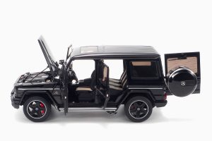 Mercedes-AMG G 63 (W463) 2015 - Black 1:18 by Almost Real