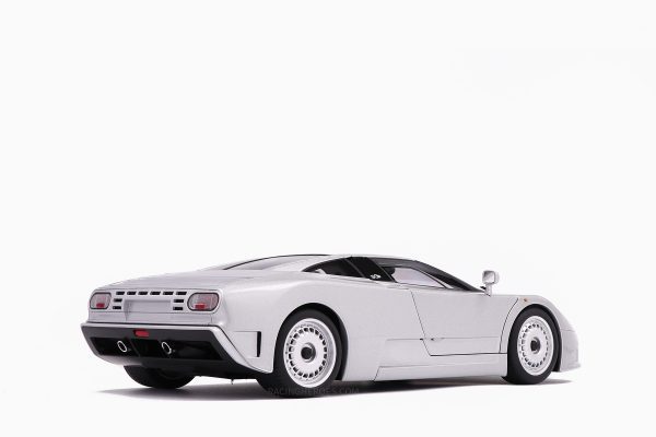 Bugatti EB110 GT Silver 1:18 by AutoArt