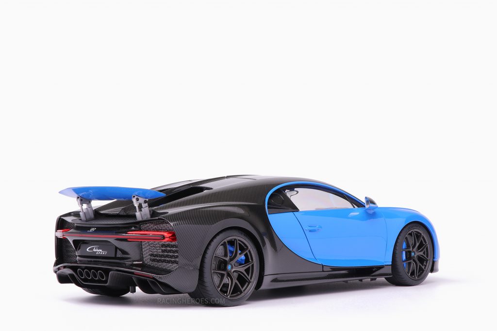 Bugatti Chiron Sport 2019 French Racing Blue/Carbon 1:18 by AutoArt