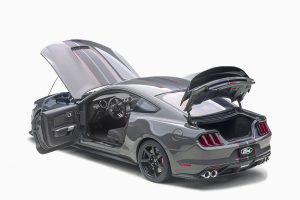 Ford Shelby GT-350R, Lead Foot Grey with Black Stripes 1:18 by AutoArt