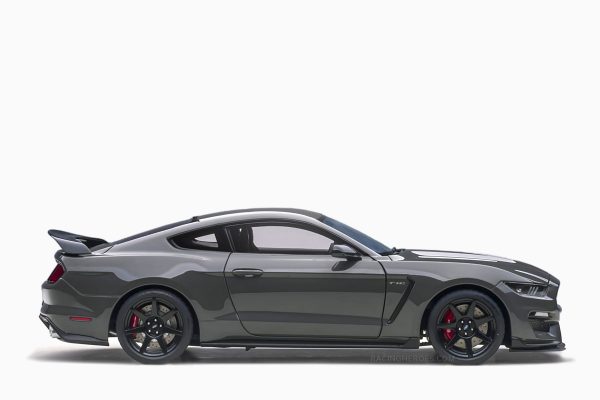 Ford Shelby GT-350R, Lead Foot Grey with Black Stripes 1:18 by AutoArt