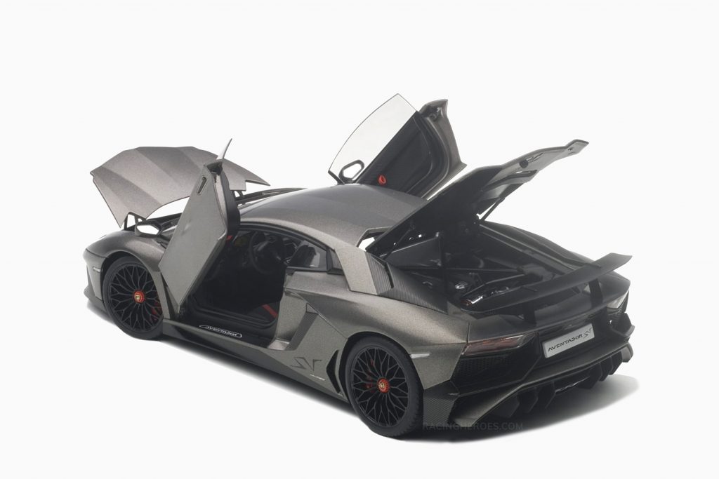 Lamborghini Aventador SV Grigio Titans Matt Grey 1:18 by AutoArt