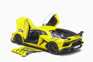 Lamborghini Aventador SVJ Yellow 1:18 by AutoArt