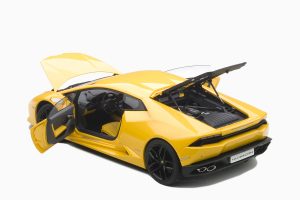 Lamoborghini Huracan LP610-4 Pearl Effect Yellow 1:18 by AutoArt