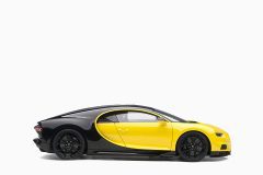 Bugatti Chiron 2017, Juane Molsheim Yellow/Nocturne Black 1:18 by AutoArt