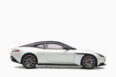 Aston Martin DB11, Morning Frost White 1:18 by AutoArt