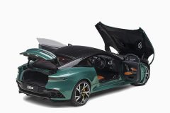 Aston Martin DBS Superleggera, Racing Green 1:18 by AutoArt