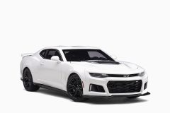 Chevrolet Camaro ZL1 2017, Summit White 1:18 by AutoArt