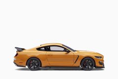 Ford Shelby GT-350R, Fury Orange 1:18 by AutoArt