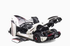 Koenigsegg Regera, White/Black Carbon/Red Accents 1:18 by AutoArt