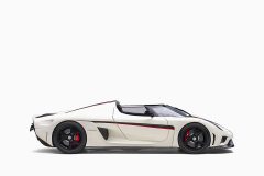 Koenigsegg Regera, White/Black Carbon/Red Accents 1:18 by AutoArt