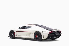 Koenigsegg Regera, White/Black Carbon/Red Accents 1:18 by AutoArt