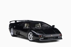 Lamborghini Diablo SE30, Deep Black Metallic 1:18 by AutoArt