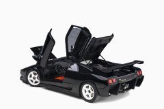 Lamborghini Diablo SV-R, Deep Black 1:18 by AutoArt