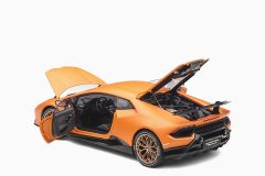 Lamborghini Huracan Performante Matt Orange 1:18 by AutoArt