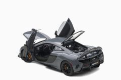 McLaren 675LT, Chicane Grey 1:18 by AutoArt