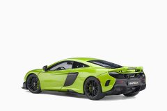 McLaren 675LT, Napier Green 1:18 by AutoArt