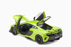 McLaren 675LT, Napier Green 1:18 by AutoArt