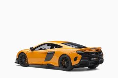 McLaren 675LT, McLaren Orange 1:18 by AutoArt