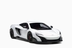 McLaren 675LT, Silica White 1:18 by AutoArt