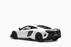 McLaren 675LT, Silica White 1:18 by AutoArt