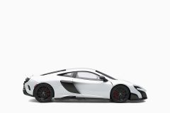 McLaren 675LT, Silica White 1:18 by AutoArt