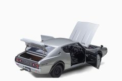 Nissan Skyline 2000 GT-R (KPGC110) Silver 1:18 by AutoArt