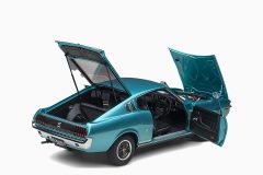 Toyota Celica Liftback 2000GT (RA25) 1973, Turquoise Blue Metallic 1:18 by AutoArt