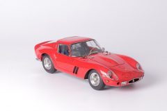 Ferrari 250 GTO Red *USED* 1:18 by CMC