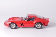 Ferrari 250 GTO Red *USED* 1:18 by CMC