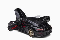 Porsche 911 (991.2) GT2 RS Weissach Black 1:18 by AutoArt