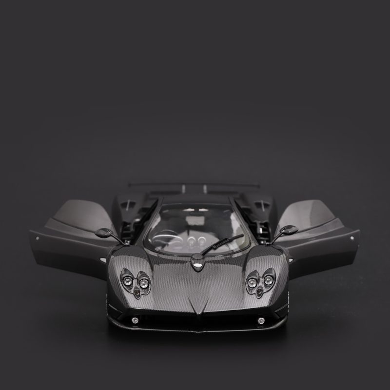 Pagani Zonda F 2005 Gloss Carbon Black 1:18 by Almost Real