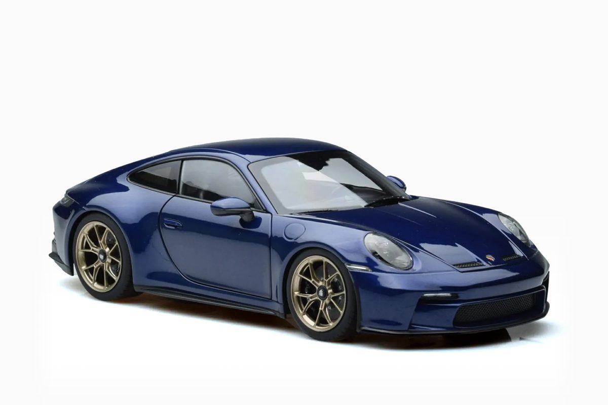 Norev Porsche 911 992 GT3 Touring Package in Blue Metallic 1/18 Diecast Car