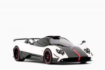 Pagani Zonda Cinque Coupe 2009 1:18 by Almost Real