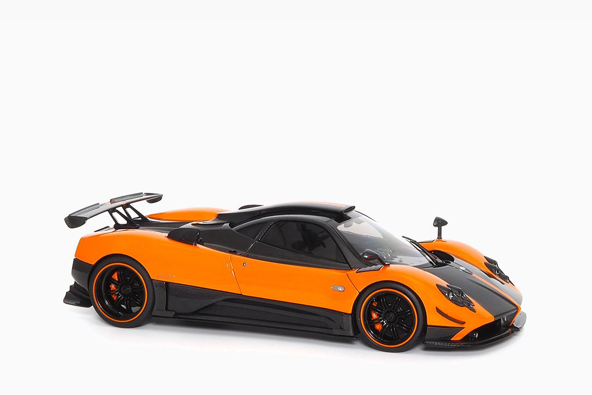 Pagani Zonda Cinque Coupe Arancio St. Tropez Orange 1:18 by Almost Real