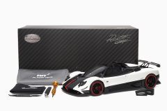 Pagani Zonda Cinque Roadster Bianco Benny White 1:18 by Almost Real