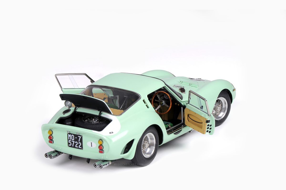 Ferrari 250 GTO s/n 3505 RHD, Laystall Livery #15, 1:18 by CMC