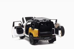 Land Rover Defender 90 2023 Trophy Edition 1:18 by Almost Real