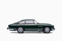 Aston Martin DB5, British Racing Green 1:18 by Autoart