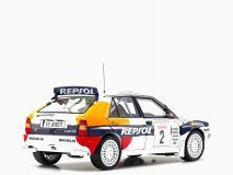 Lancia Delta HF Integrale Evoluzione #2 Carlos Sainz - Luis Moya "Jolly Club" "Tour de Corse - Rallye de France" (1993) 1:18 by Kyosho