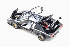 Lamborghini Countach LP 500R Black with White Interior 1:18 by Kyosho